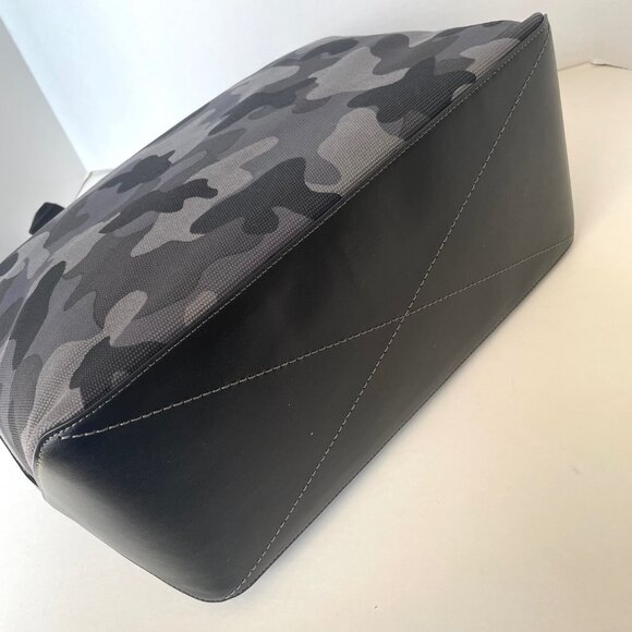 Coach Tote 38 CY805 Large Gray Camo Canvas Leather Carryall Shoulder Bag - Picture 7 of 9